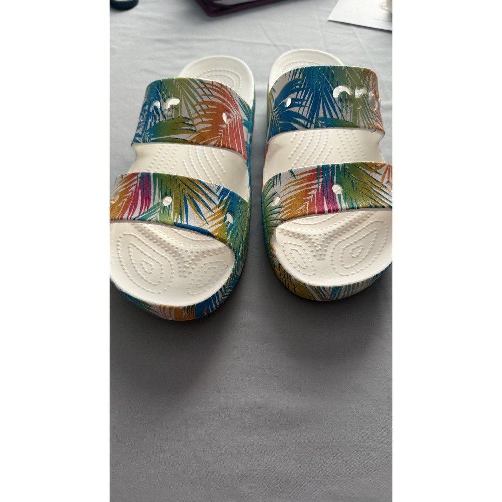 Crocs Women's Slide Sandal In Tropical Print Size 9 EUC - Picture 4 of 5